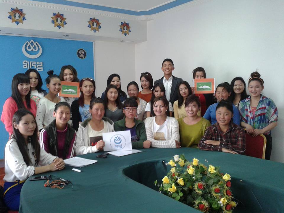 Анхны эмэгтэй бригад ажилдаа гарлаа